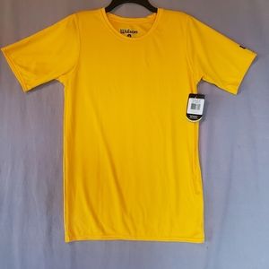 Wilson Men's Yellow short sleeve t-shirt - S